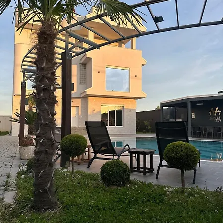 Villa 3a *