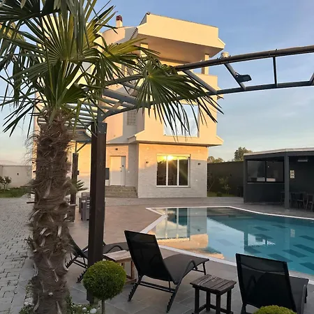 3a Вилла Rrushkull (Durres)